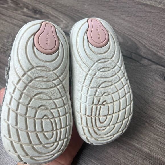 Stride Rite Soft Motion Baby and Toddler Girls Amalie Mary Jane Shoe size 5 M - Picture 4 of 6